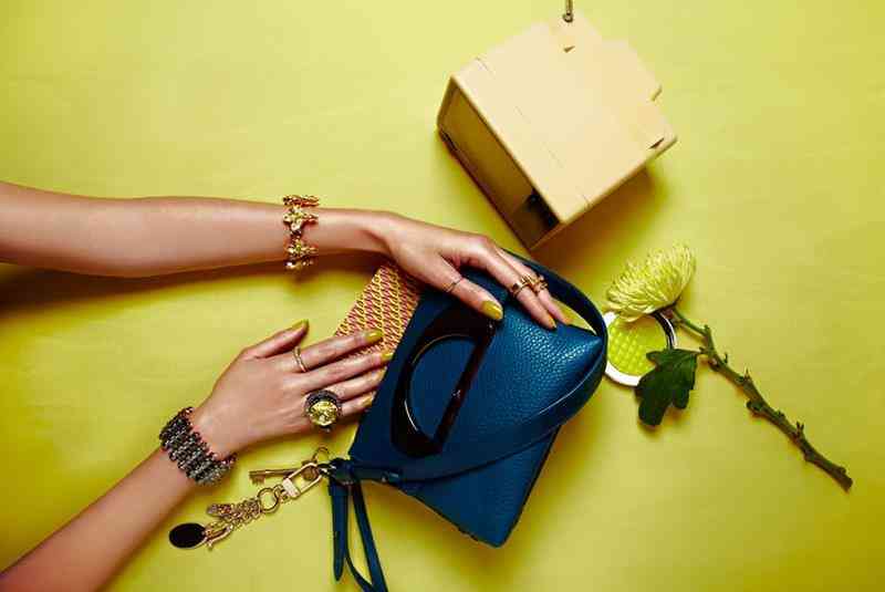 Christian-Louboutin-Handbags-2015-Campaign-2