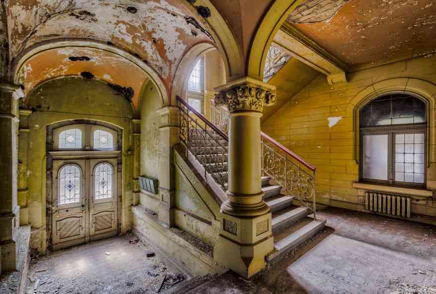 abandoned decay staircase