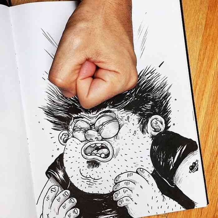 Funny-Drawing-Character-Fighting-His-Maker5__700