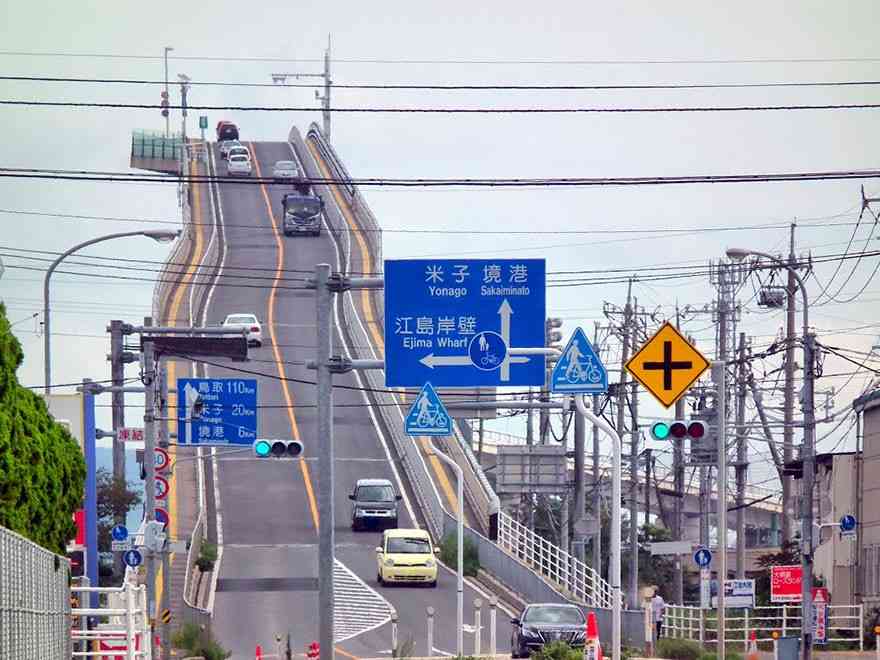 steep-rollercoaster-bridge-eshima-ohashi-japan-2